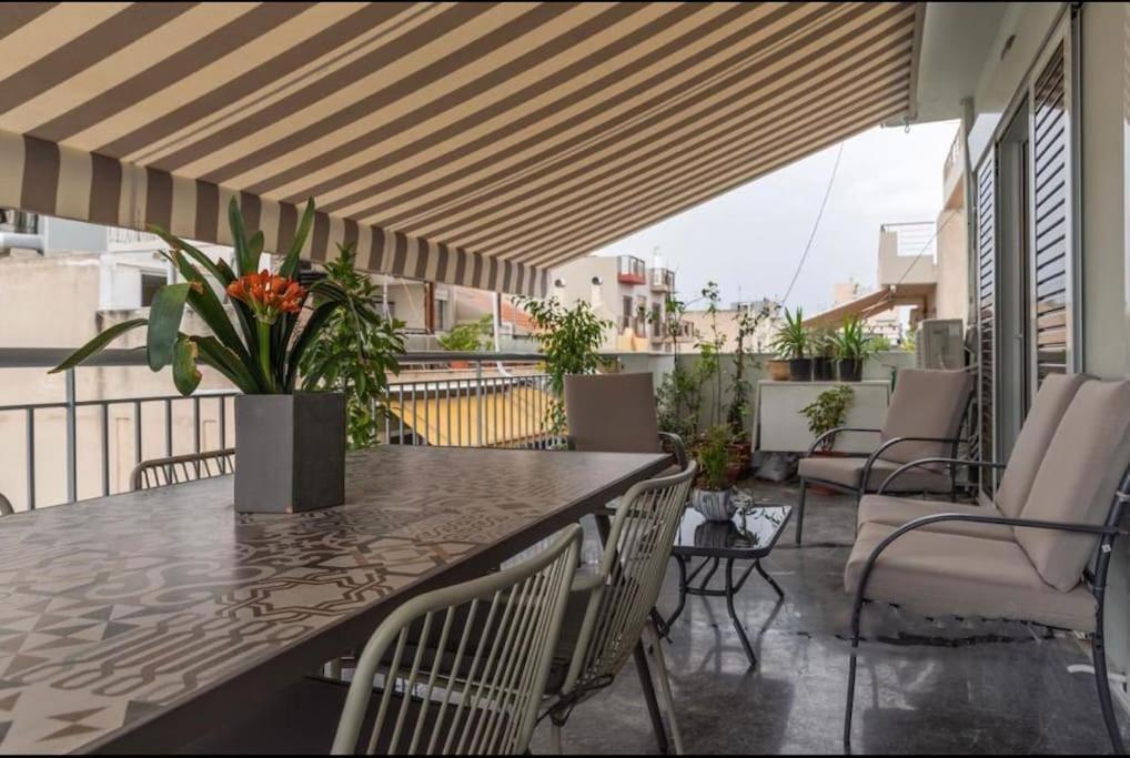 Artistic Apt In Vibrant Gazi With Large Terrace By Ghh Athen Exterior foto